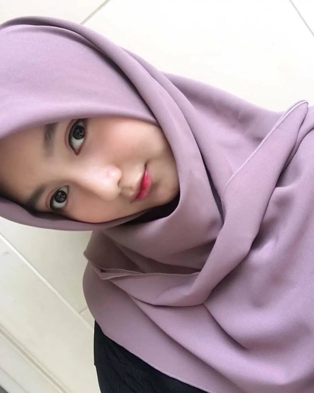 Bokep jilbab cantik. Хиджаб 13. Индонезия девушки в хиджабе. Jilbab Digrepe. Хиджаб из шифона с открытыми глазами.