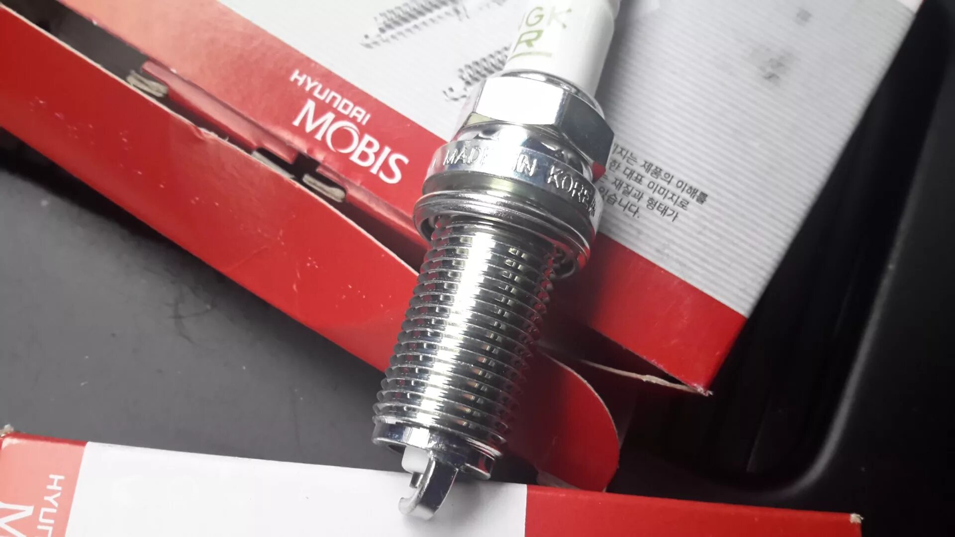 свечи номер 4. Ngk v-line 28. хендай соната lf свечи зажигания. свечи к20тт к20ru. свечи зажигания tracker t325.