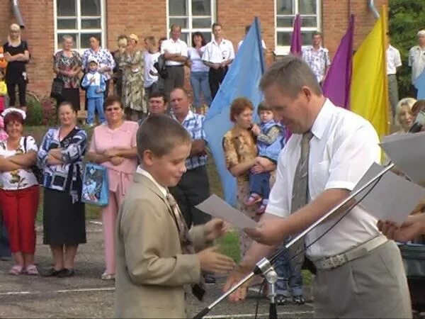 СОШ 11 Старолеушковская. Старолеушковская Краснодарский край. Школа в Старолеушковской. Школа в станице Старолеушковской.