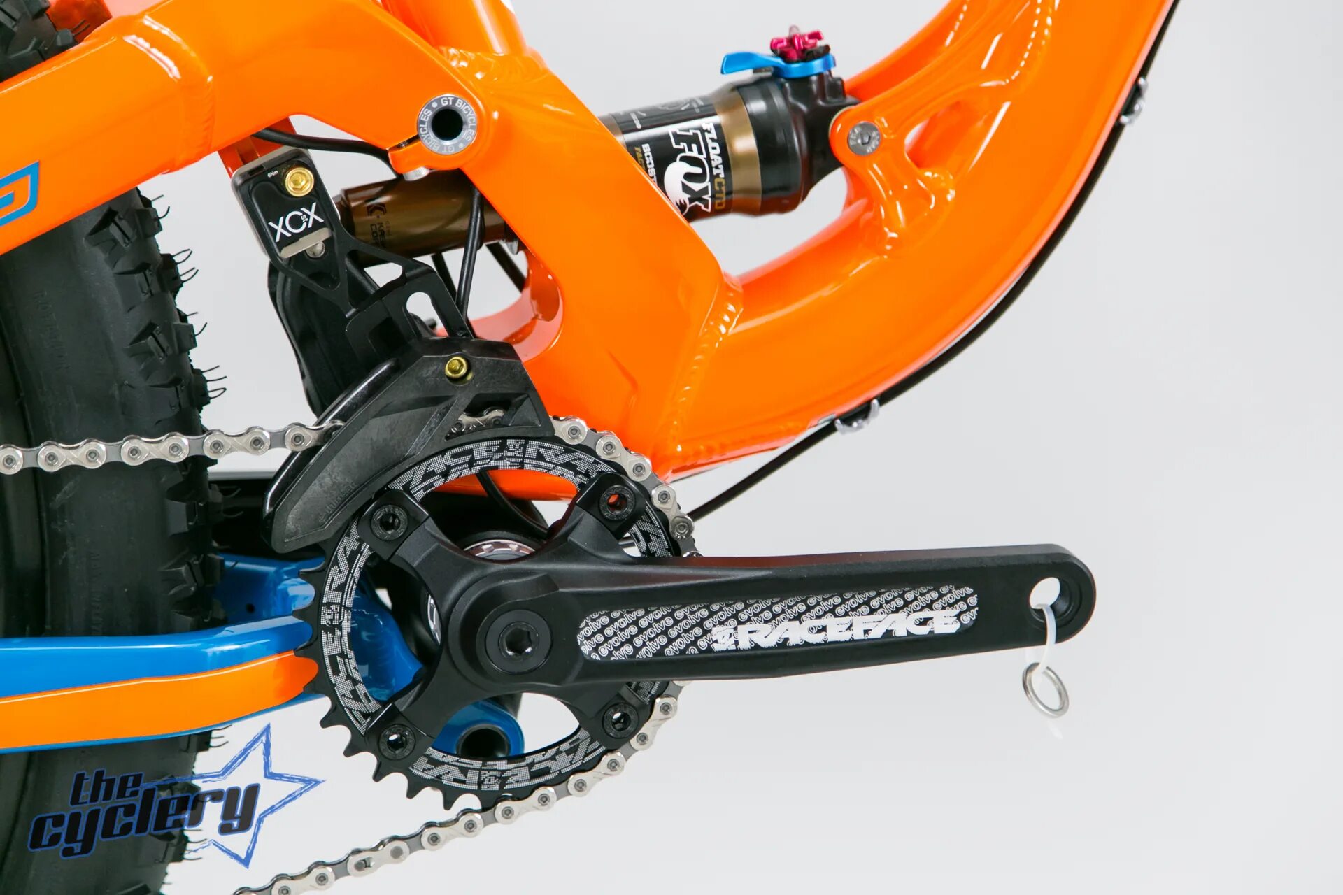 Sensor 2015. Gt sensor pro 2015. gt sensor x expert 2015. gt sensor 275 велосипед. gt sensor 2025 рама зазор колеса.
