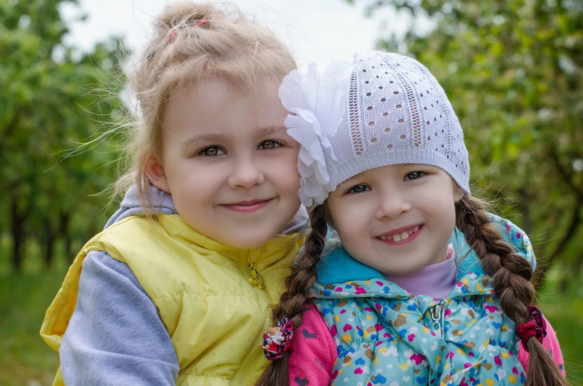 новые видео сестричек