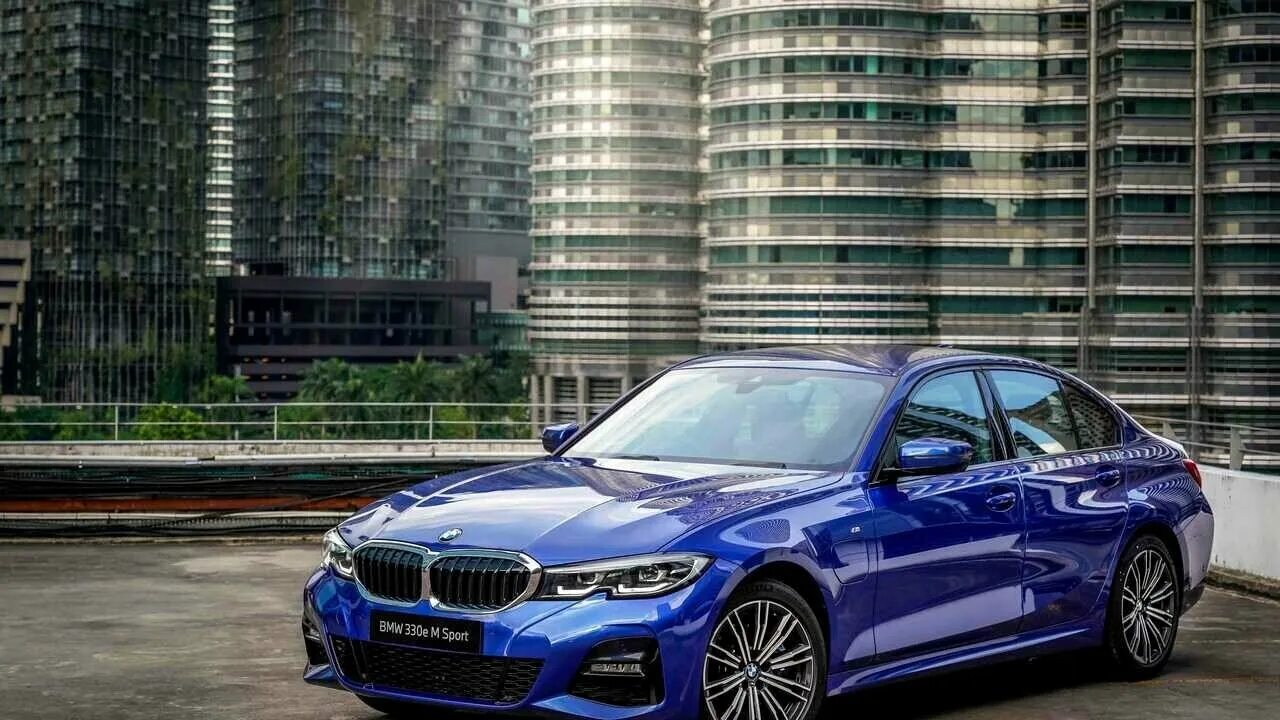Bmw 3 g20 синяя. G m sport. Bmw 320i m sport g20. Bmw 3 g20. Бмв 318i 2019.