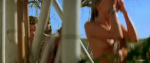 Горячая Арки Уайтли на жарких фото.