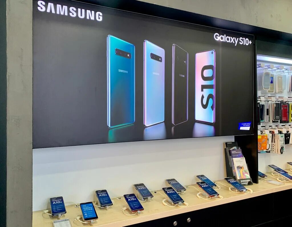 Samsung s23 galaxy store. Samsung Galaxy Store. Магазин Samsung Galaxy Store. Samsung Electronics co., Ltd. Galaxy Store. Samsung Electronics «Galaxy z»..