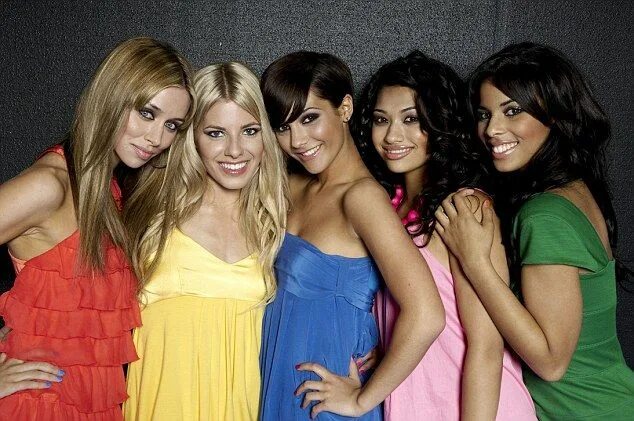 Saturday members. Saturday группа корейская. The saturdays making. Saturday members. Женская группа saturday.