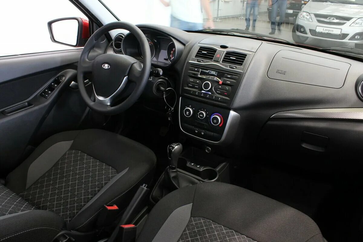 Granta новая автосалон. Lada granta 2018. Лада гранта драйв актив 2023 черная. Гранта драйв актив 2023. Гранта воронеж скс.