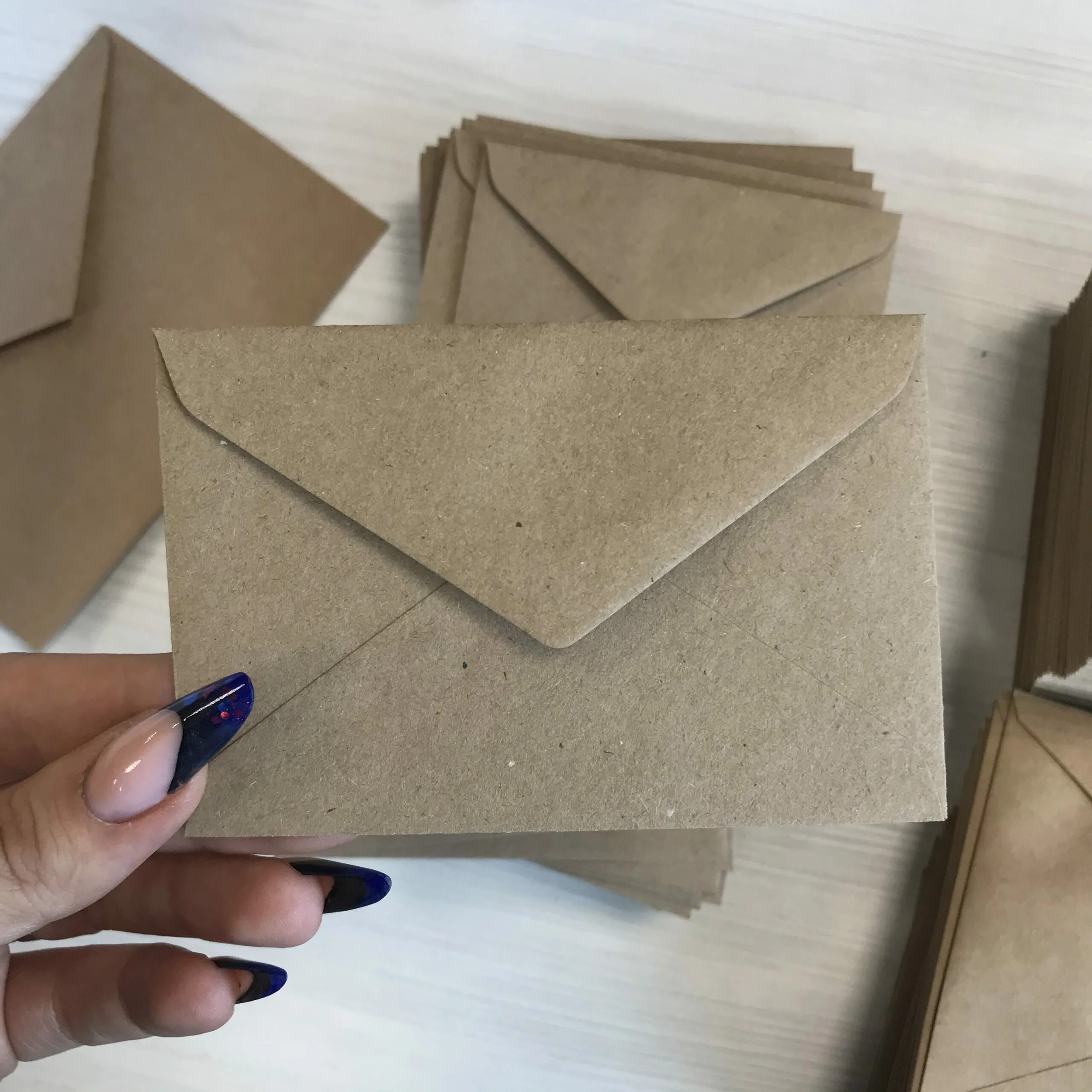 Конверты с логотипом с4 черные. Конверты оптом. Крафт конверт а3(420х297). Конверт для денег на юбилей женщине. Конверты для денег акция.