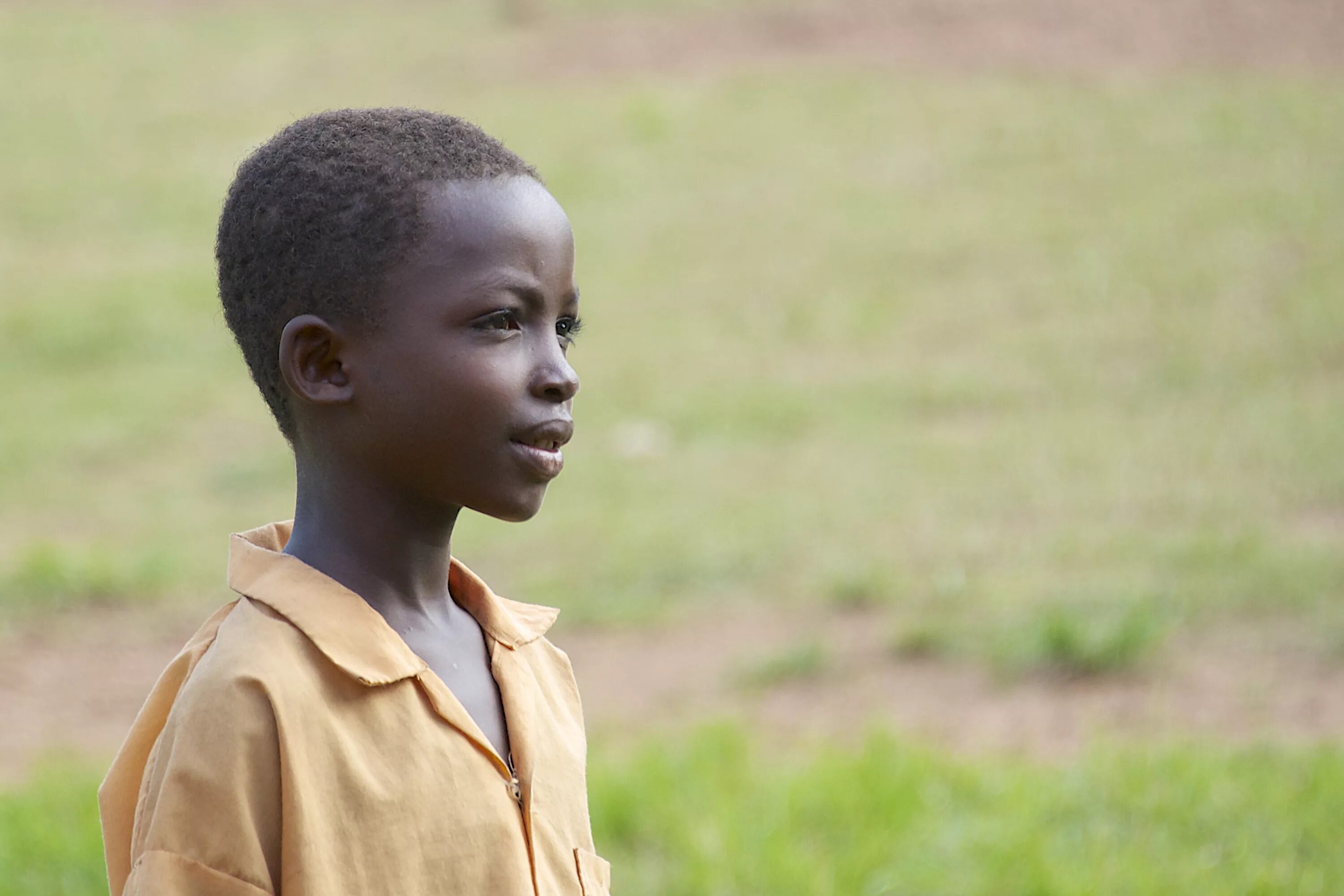 Мальчик а черный это мальчик. Черный мальчик фото. Чернокожие люди. Черный нигер. Маленький чернокожий мальчик.