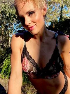 I’ve been contemplating opening a fansly. what do you think? 