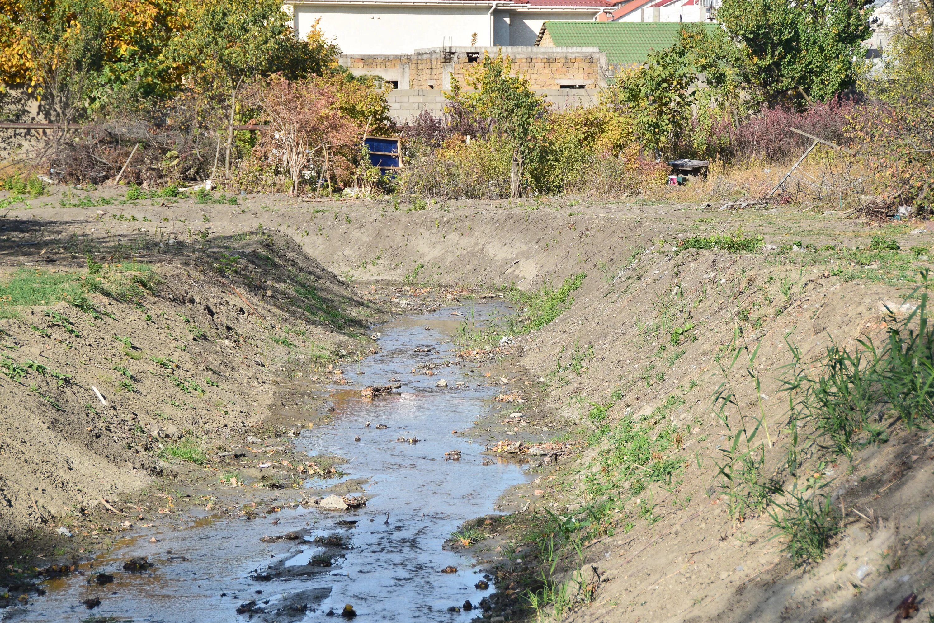 Расчистка русел малых. Русло реки салгир в симферополе. Промышленность северной осетии. Расчистка рек в иркутской области. На киме чистят салгир симферополь.