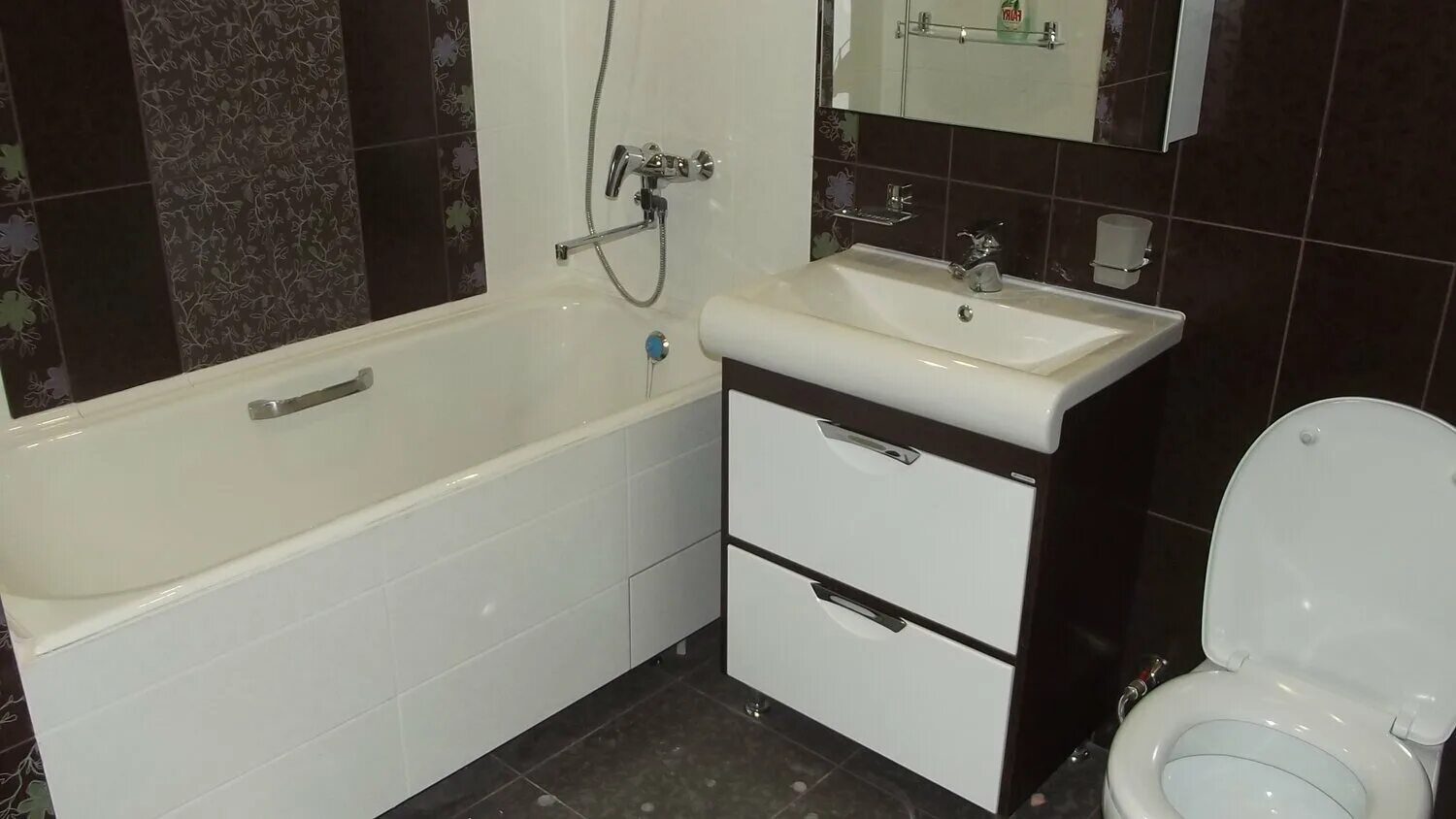 ванные комнаты под ключ омск. ванная комната после ремонта. демонтаж потолка в ванной фирма под ключ. ремонт ванной комнаты под ключ омск. ванные омск.