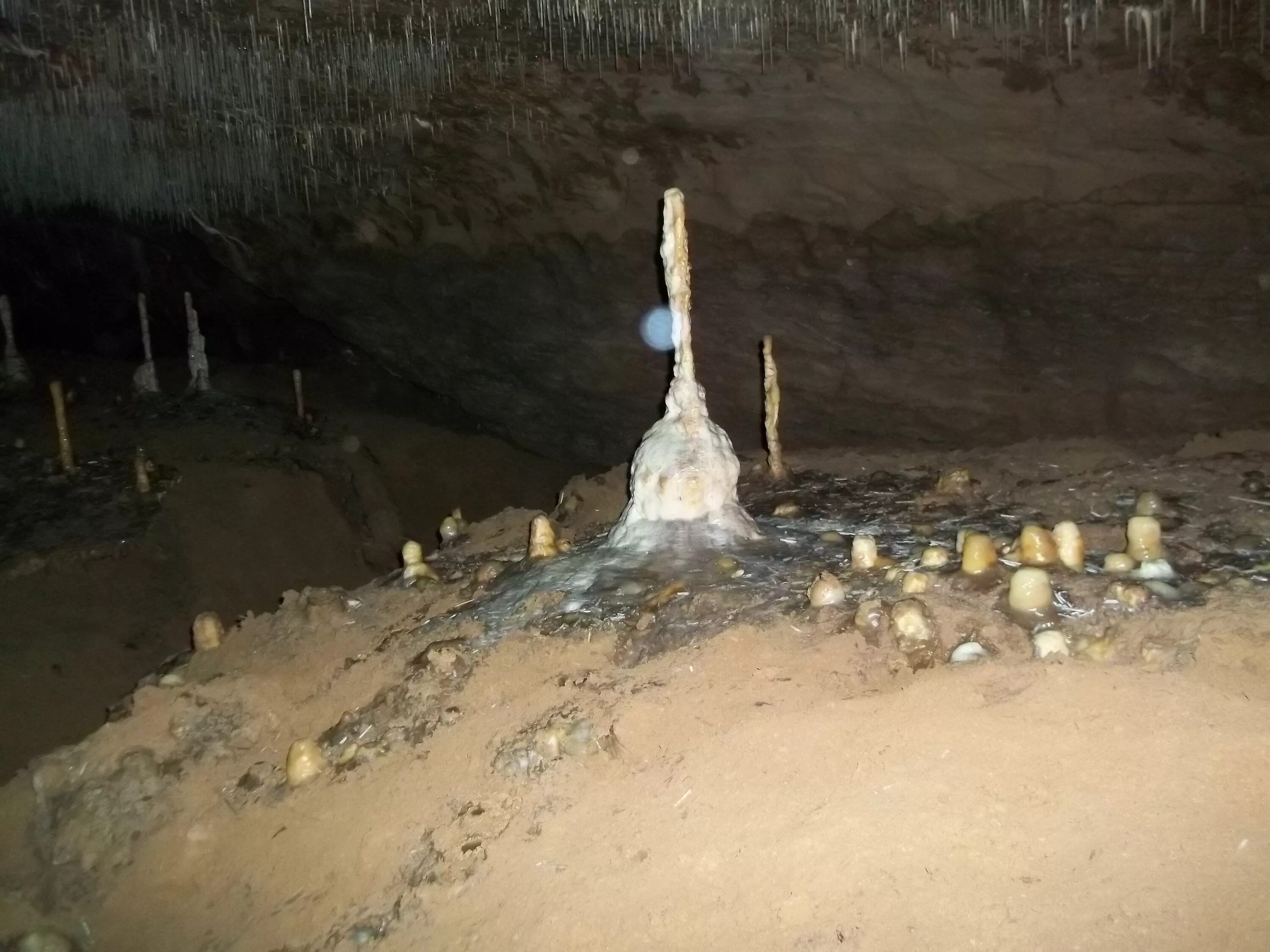 пещера октябрьская башкирия. октябрьские пещеры пермский край. пещера октябрьская башкирия. октябрьский пещера башкортостан. октябрьский пещера башкортостан.