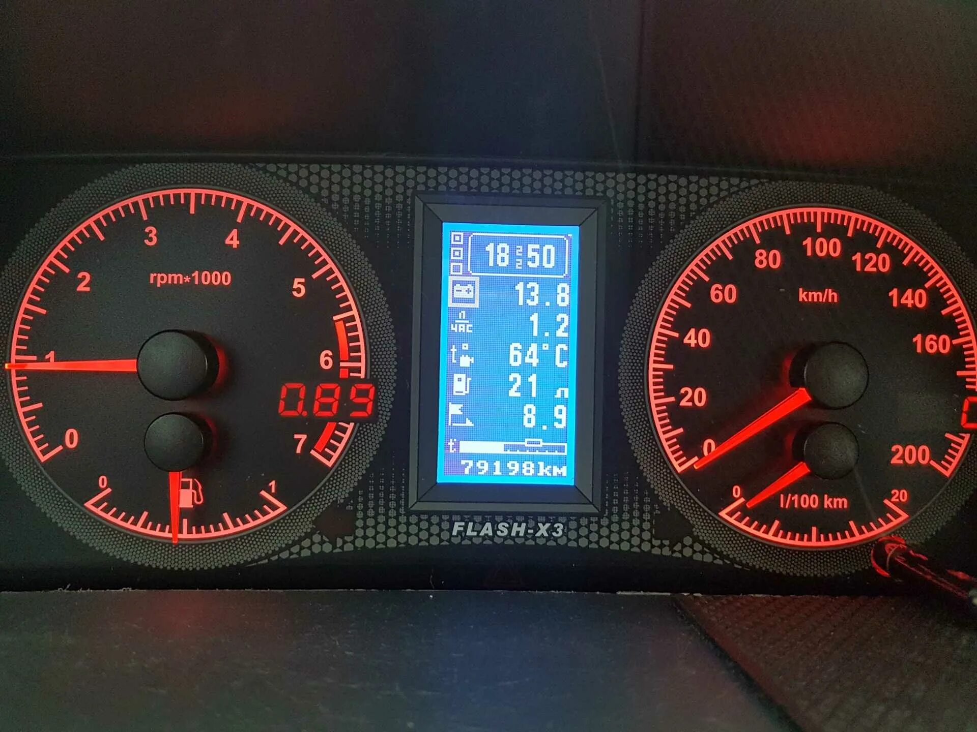 Щиток flash x3. Панель приборов flesh x 4 нива шевроле. Приборная панель флеш х3. Щиток приборов flash x3. Панель приборов flesh x 3 нива шевроле.