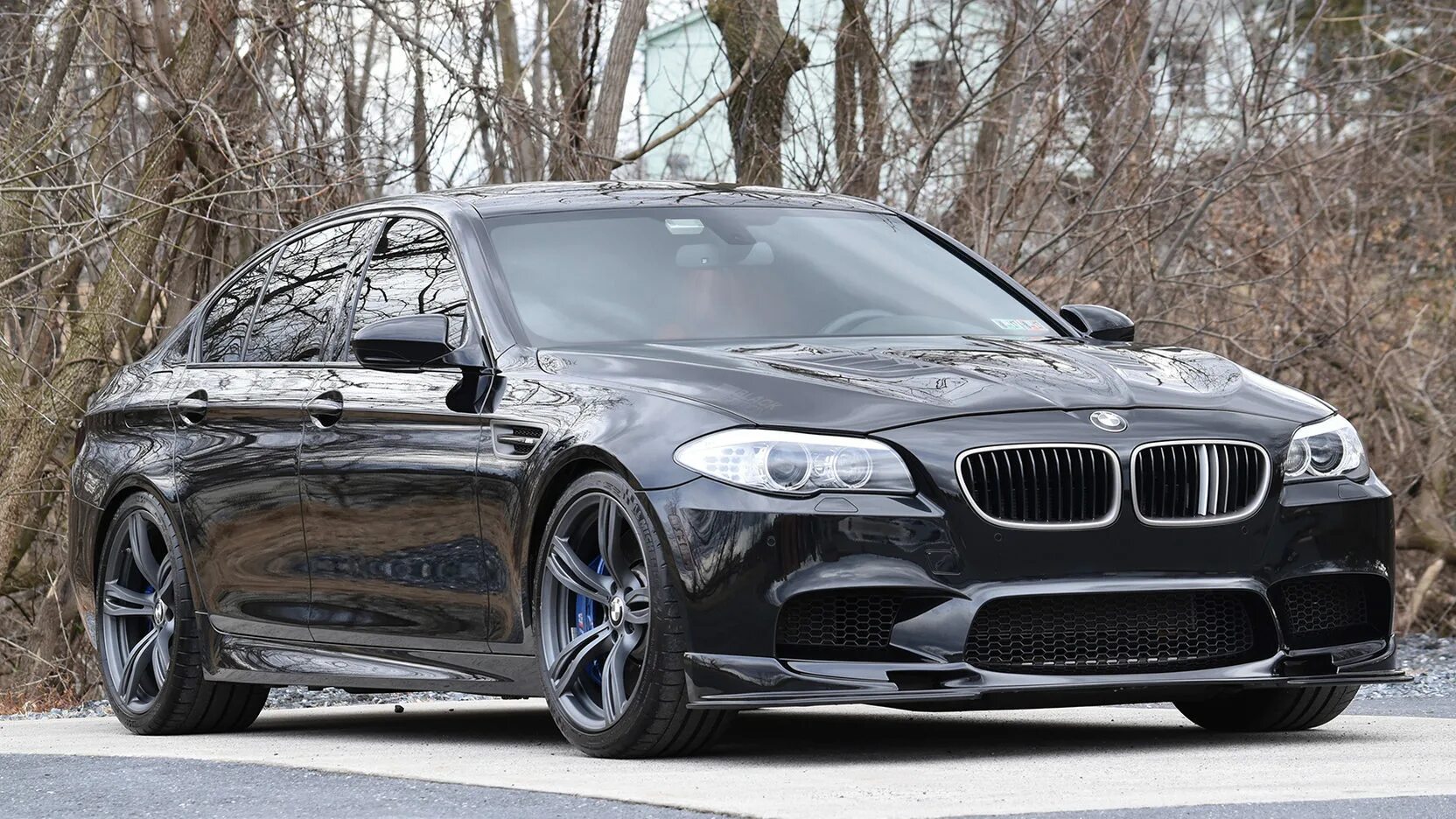 Bmw 5 black. БМВ м5 ф10. БМВ м5 ф10 черная. BMW m5 f10 Black. BMW m5 2013.