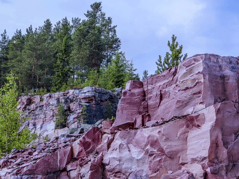 какой декоративный материал добывают в карелии. шокшинский карьер карелия. какой декоративный материал добывают в карелии. итальянский каньон рускеала. какой декоративный материал добывают в карелии.