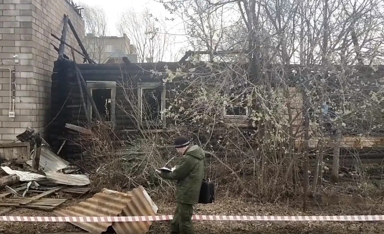 Пермь закамсзакамс пожар. Пожар в Перми 8 мая. Пермский край пожар в Чакалово в доме. 5 октября трагедия