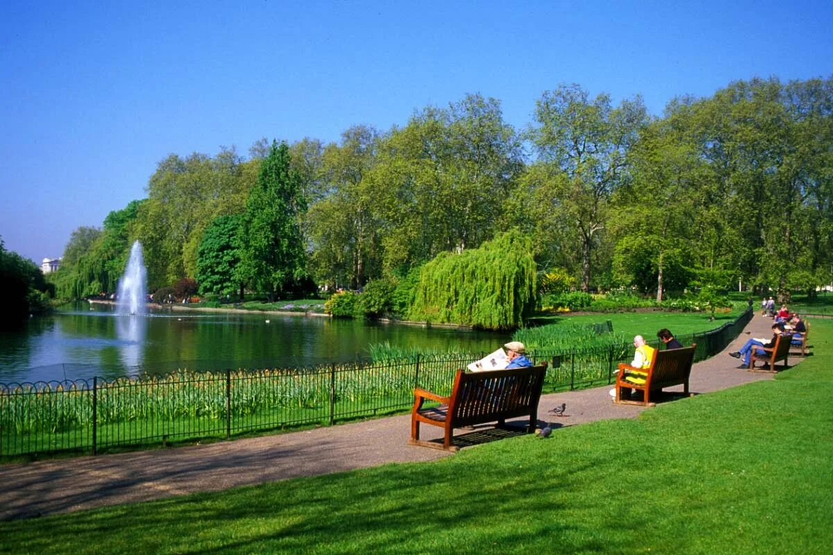 Парк в Лондоне гайд парк. Hyde Park озеро. Hyde Park пруд. Зеленая зона отдыха