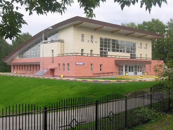 Олонецкий проезд 2. Спортивный комплекс яуза, москва. яуза олонецкий проезд. олонецкий 5 фок яуза. бассейн яуза на олонецком.