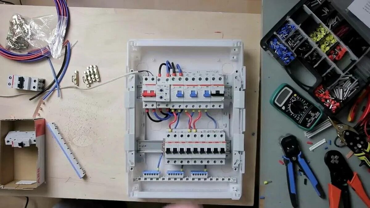 Сборка автоматов в квартире