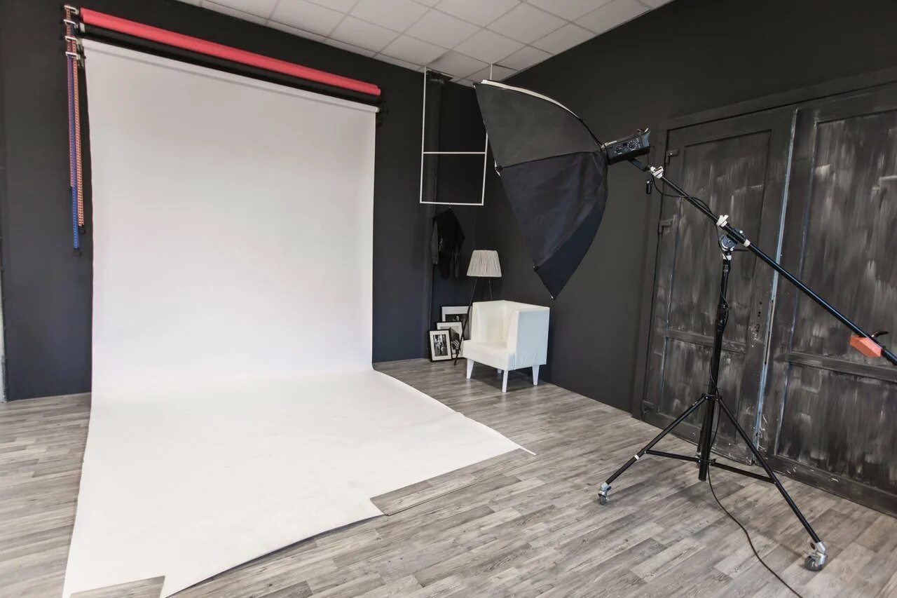 Студия для съемок. Комната для съемок. Фон студия. Интерьер фотостудии. Студийный свет для фотостудии.
