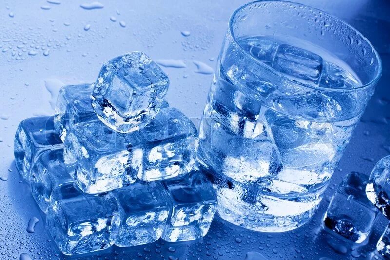 Превратиться в лед. Заморозка воды. Вода превращается в лед. Замерзшая вода. Превращение воды в лед.