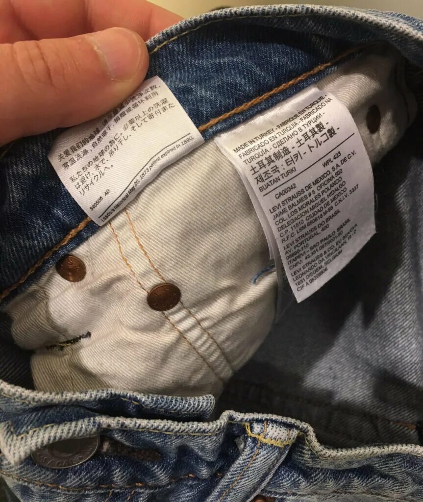 Как отличить levis. Levis ca00342. Levis 501 ca00342. Левайс 710 бирки. Levis 501 бирка.