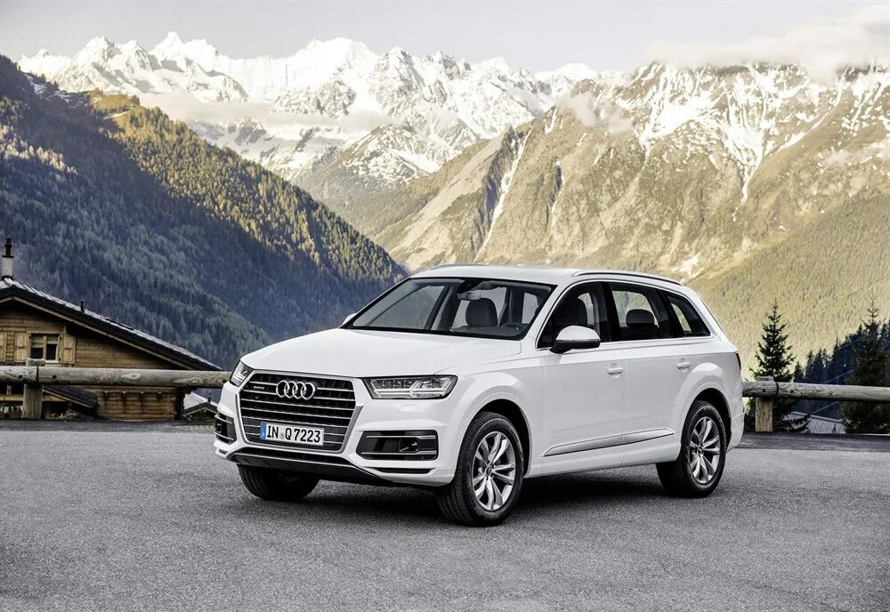 Купить й 7. Audi q7 2015. Audi кроссовер q7. Audi q7 2023. Audi q7 2021.