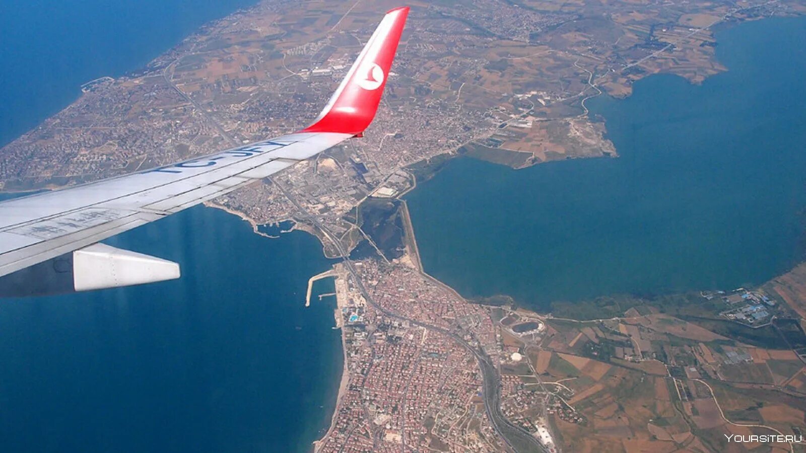 Маршрут самолета из москвы в анталию. Маршрут авиаперелета москва- анталия турецкие авиалинии. Маршрут полета казань анталия. Анталия из самолета. Самолет москва турция анталия.