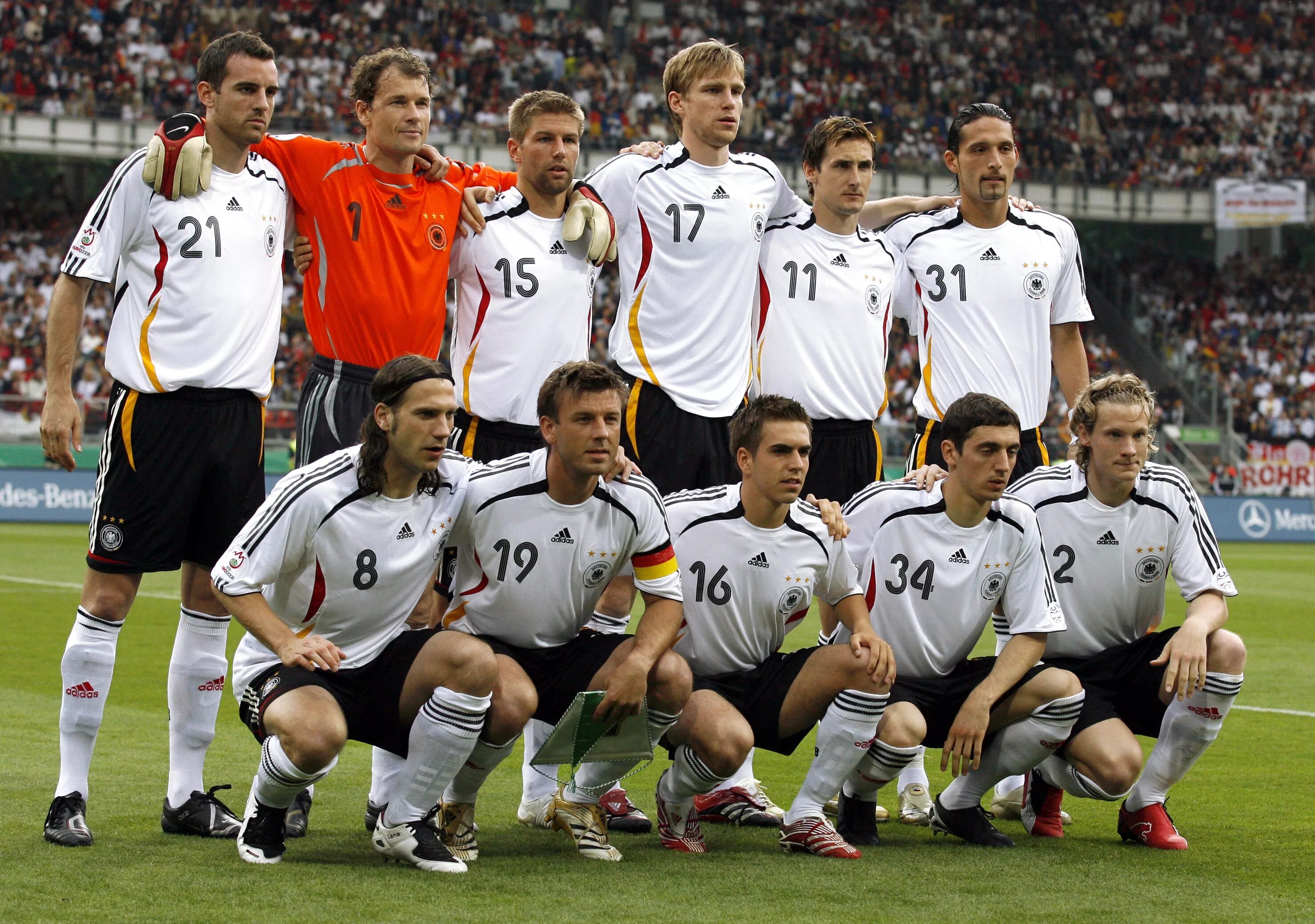 Сборная германии сколько раз чемпион. Сборная Германии на ЧМ 2006. Сборная Германии 2002. Состав сборной Германии 2006.