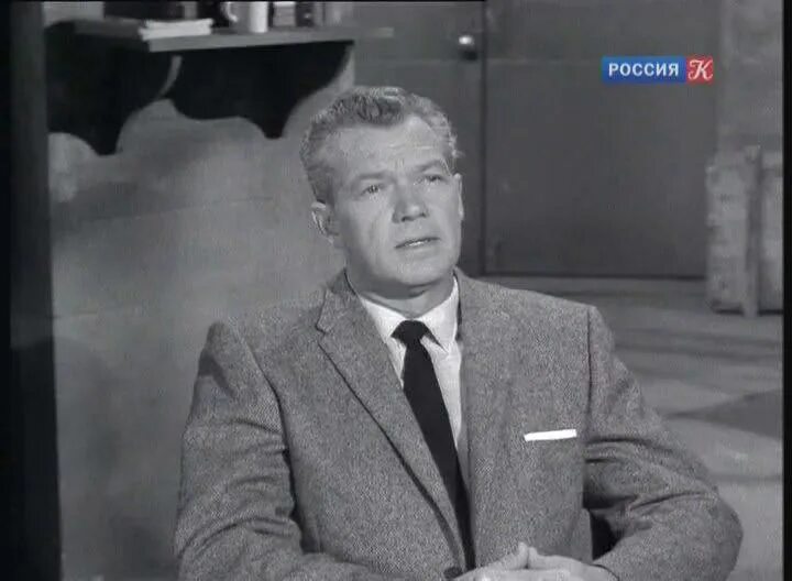 Перри мейсон 6. Перри мейсон 57 год. Перри мейсон 6. Перри мейсон рейсонд берф. Перри мейсон 6.