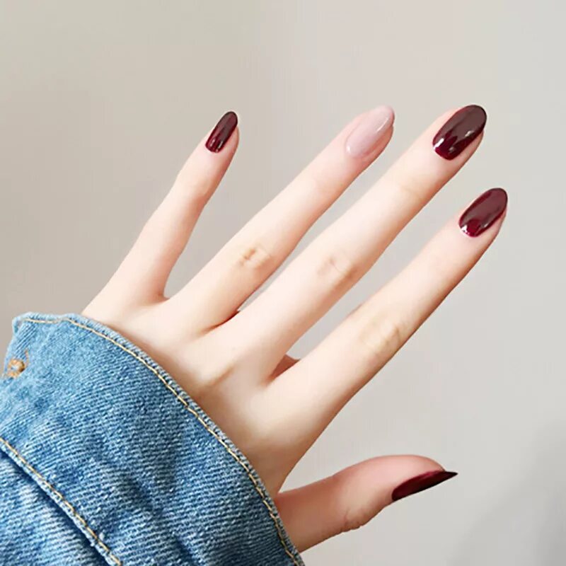 Френч на миндалевидных. Разноцветные ногти. Ногти на руках миндаль. Маникюр на миндальную форму. Идеальная форма ногтей.