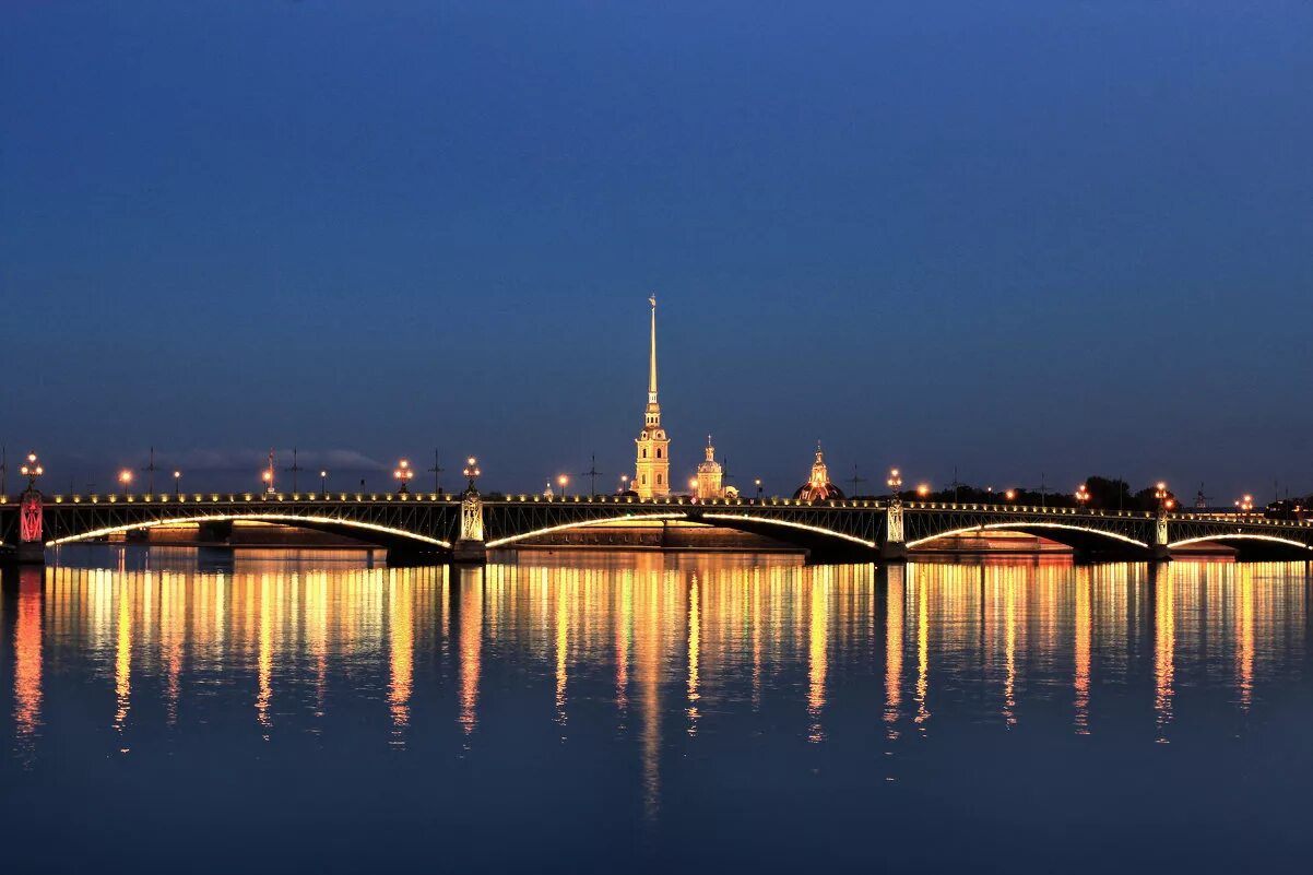 Над невой. Город над Невой. Новый мост в СПБ. Город над Невой картинки. Троицкий мост в Санкт-Петербурге и ещё 7 мостов.