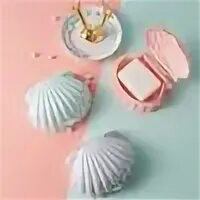 Мыльница с ракушками внутри