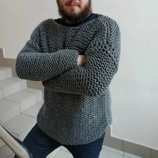Вязаный свитер кольчуга