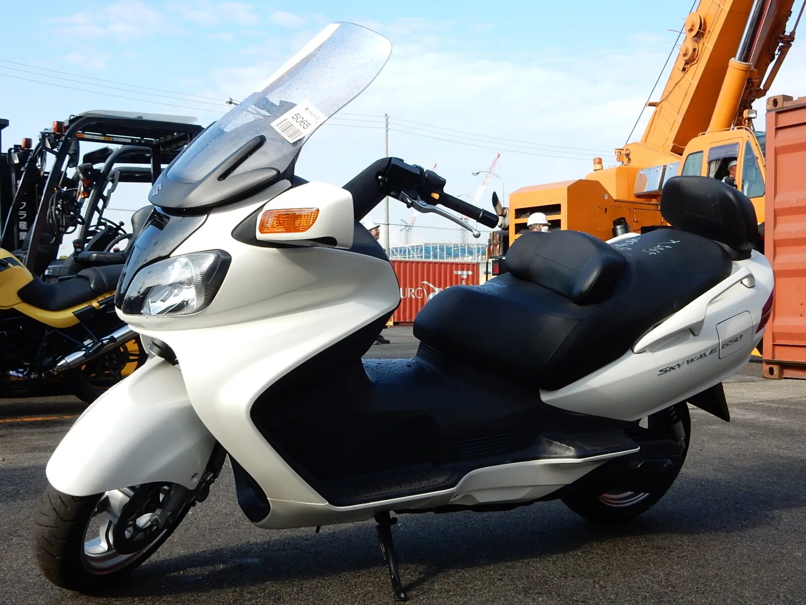 Skywave 650. Скайвэй 650. Сузуки Скайвэй 650. Suzuki skywave 650