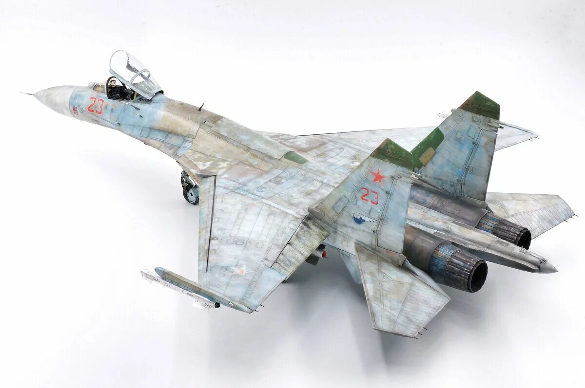 Су 27 1. Су-27 1/32. Су-27 1/32 Trumpeter. Су-27 1/32 Трумпетер. Модель Су 27 Трумпетер 1 к 32.