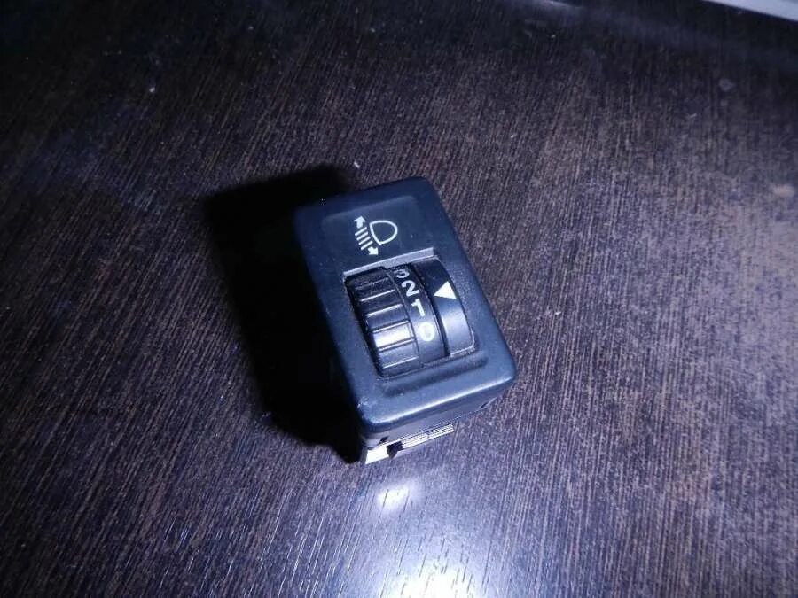 Замена лампочек подсветки кнопок. - Hyundai Sonata IV (EF), 2,7 л, 2006 года эле