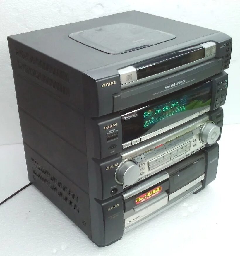 Aiwa модель. Aiwa z-r800. aiwa z-r600. aiwa model800z-r. музыкальный центр super t bass.