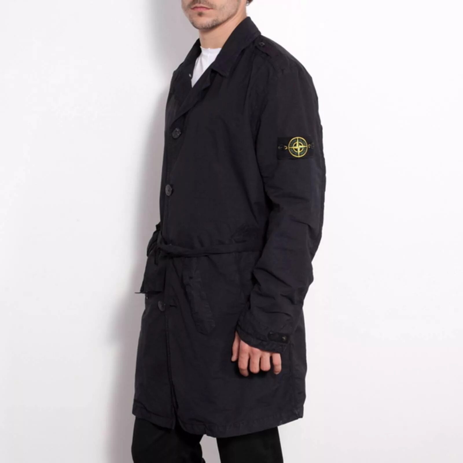 Stone island мужское купить. Плащ Стоун Исланд. Мантия стон Айленд. Плащ Stone Island. Плащ стон Айленд мужской.