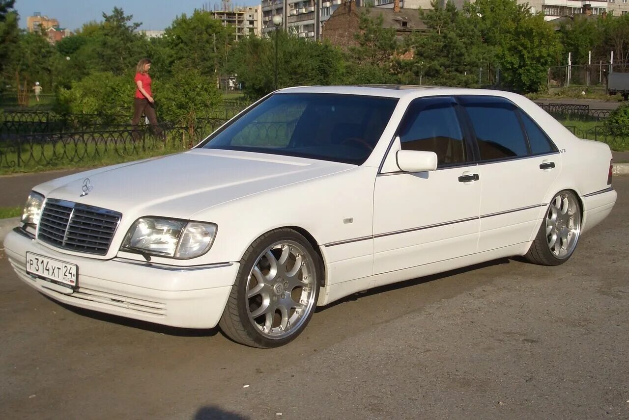 Купить 140 мерседес на авито. Мерседес Бенц s600 w140. Mercedes Benz w140 s600. Мерседес Бенц 140. Mercedes w140 s600.