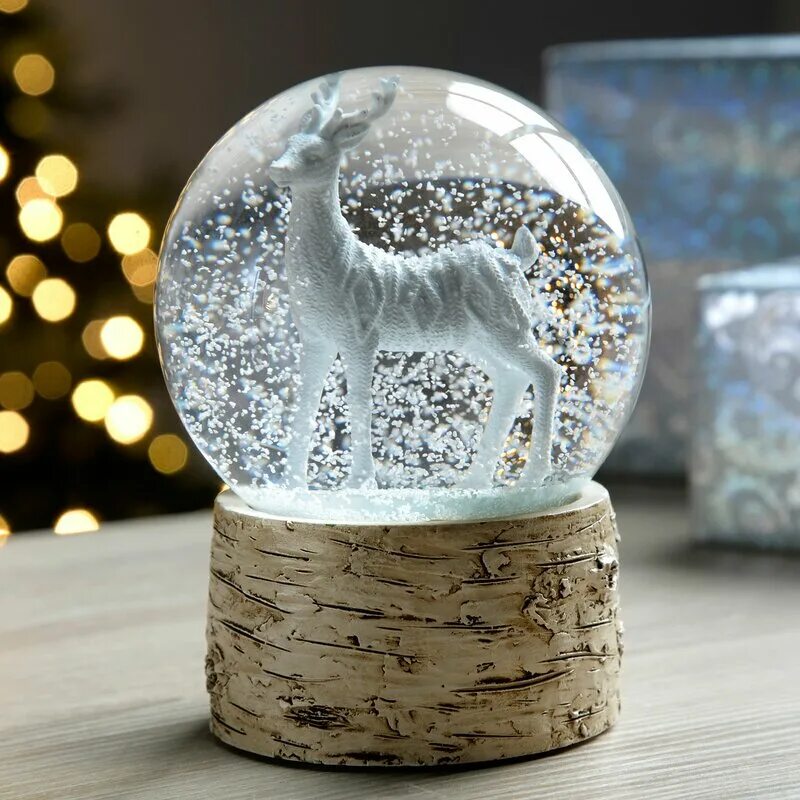 2 снежный шар. Снежный шар Шинкевич. Waterford снежный шар. Стеклянный шар со снегом. Декоративный шар со снегом.