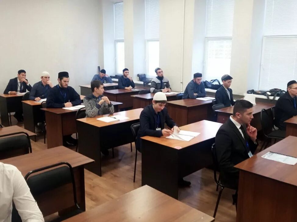 Курчалоевский исламский институт. Медресе хусаиния оренбург. Медресе фото студенты. Медресе хусаиния ученики. Медресе мухаммадия казань.