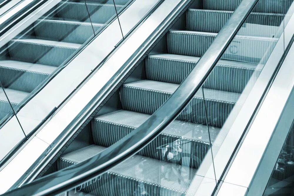 Эскалатор идущий вниз. Эскалатор идущий вниз. Дэниел киз цветы для элджернона цитаты. Эскалатор идет вниз если. Эскалатор идет вниз если.