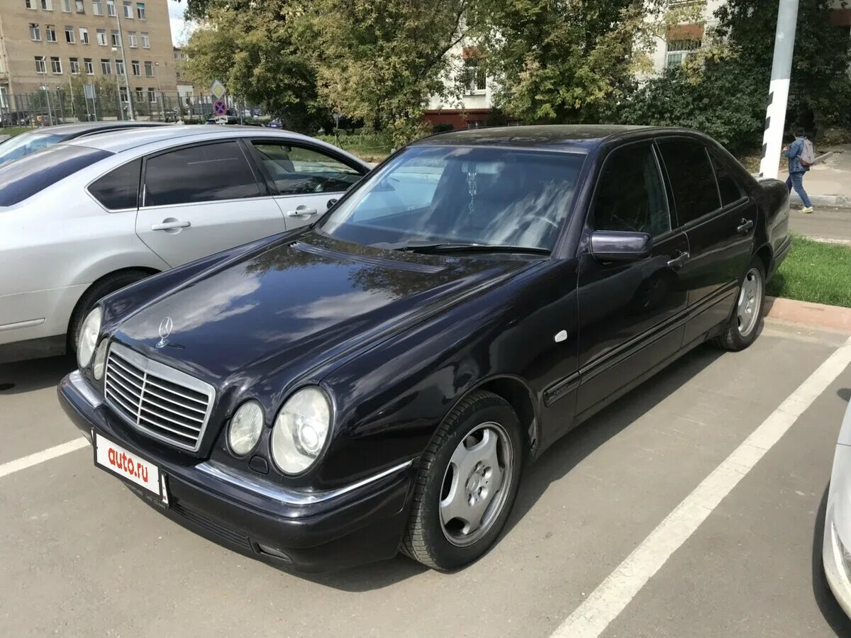 File:1999 Mercedes-Benz C 180 (W 202) Classic sedan (2015-08-07) 01.jpg - Wikime