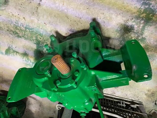 Volvo penta sx-m. Редуктор вольво пента. Дизель volvo penta kad 42. Редуктор вольво пента. Вольво пента демпфер между редуктором.
