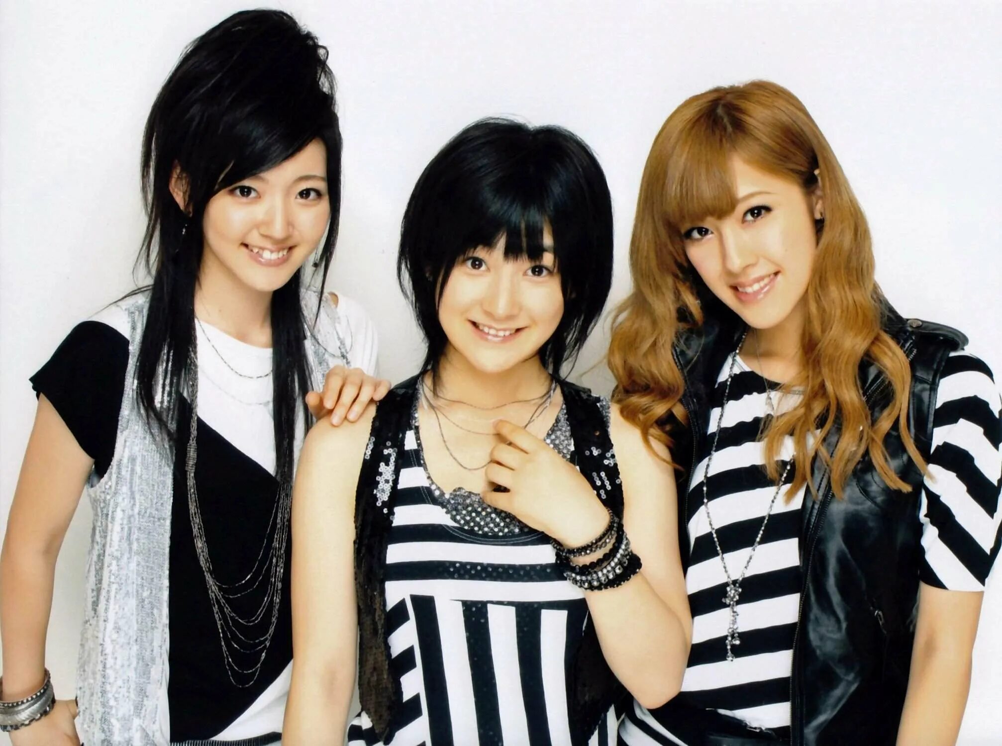 That aint buono. Японские поп идолы. Otaku vs аниме. Поп идол. Японские поп идолы.