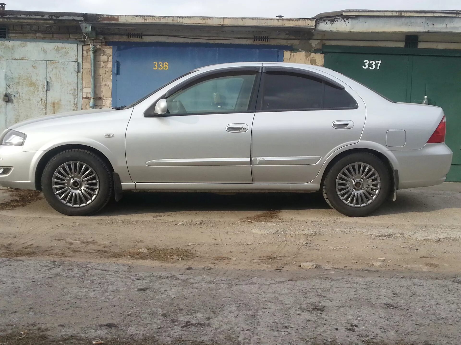 Резина 195/65/15 на ниссанальмерамклассик. Размер колес ниссан альмера g15. Шины 205 65 15 альмера g15. Ниссан альмера классик 195/65 r15. Almera шины.