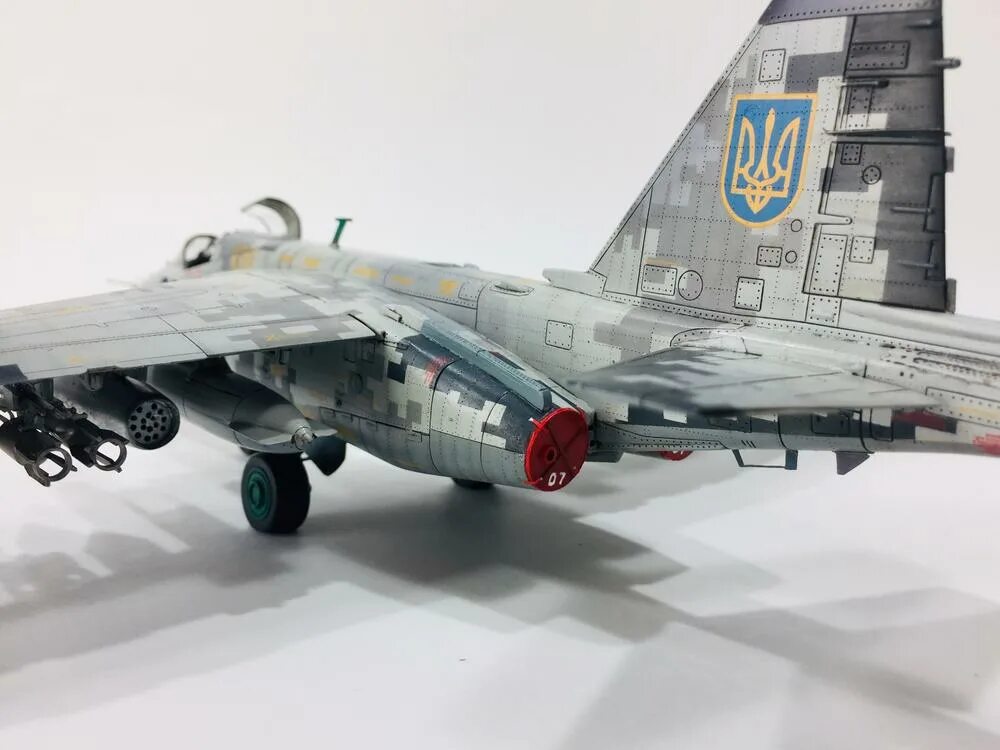 Су-25 1/48. Су-25 звезда 1/72 кабина. Су-25 1/48 звезда. Су 25 модель.