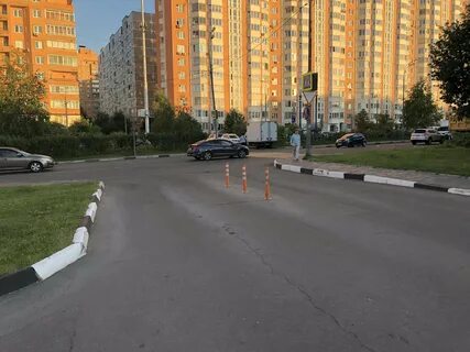 Узкий проезд