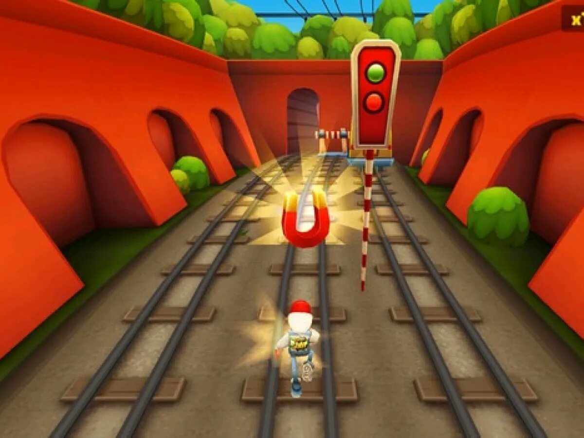 Игра бегалки Subway Surfers. Интересные игры на двоих. Интересные игры для мальчиков на ПК. Самые популярные игры на двоих.